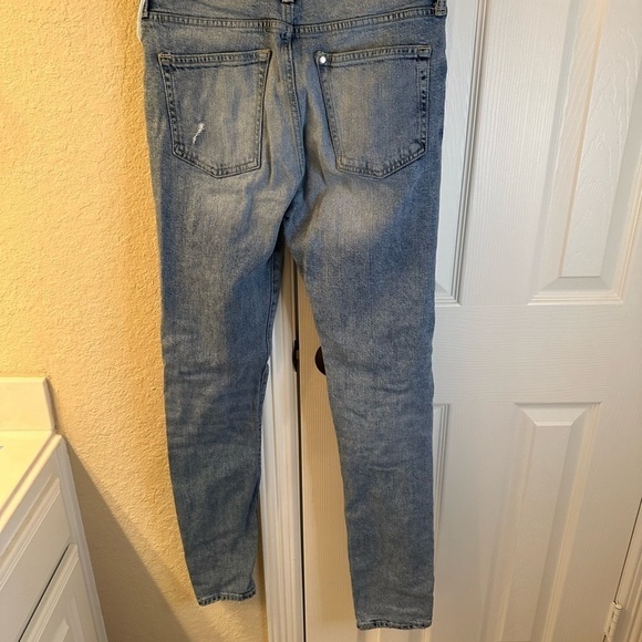 H&M Light Blue Distressed Skinny Jeans - Picture 5 of 8